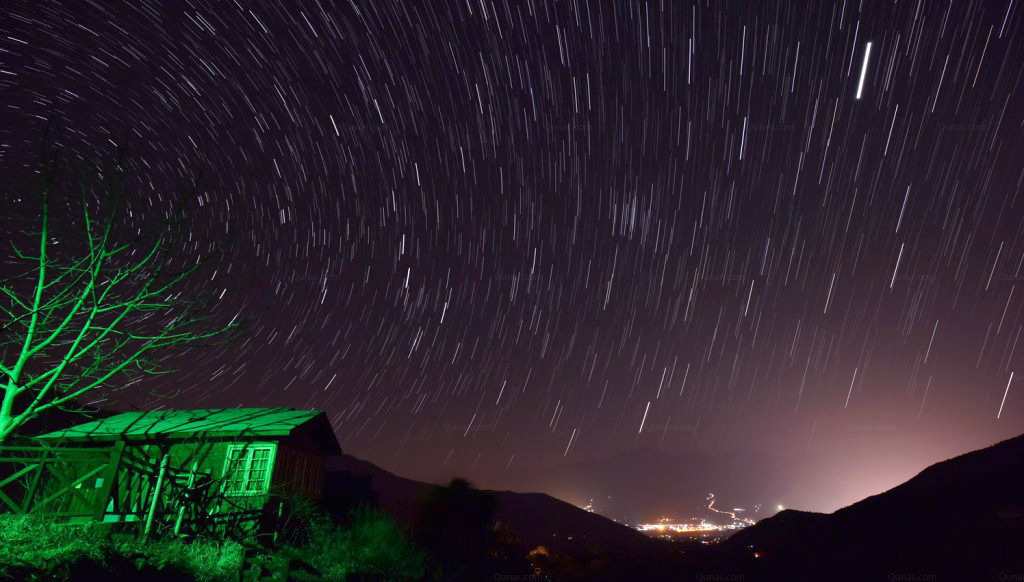 观景台的星空之夜.jpg 观景台的星空之夜.jpg