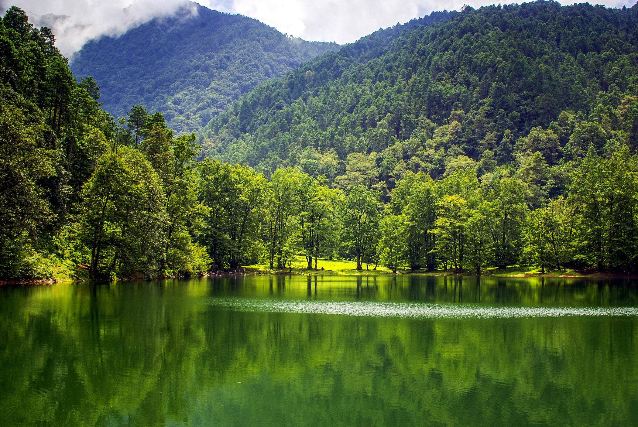 2 幽静黑龙 潭 (2).jpg 2 幽静黑龙 潭 (2).jpg