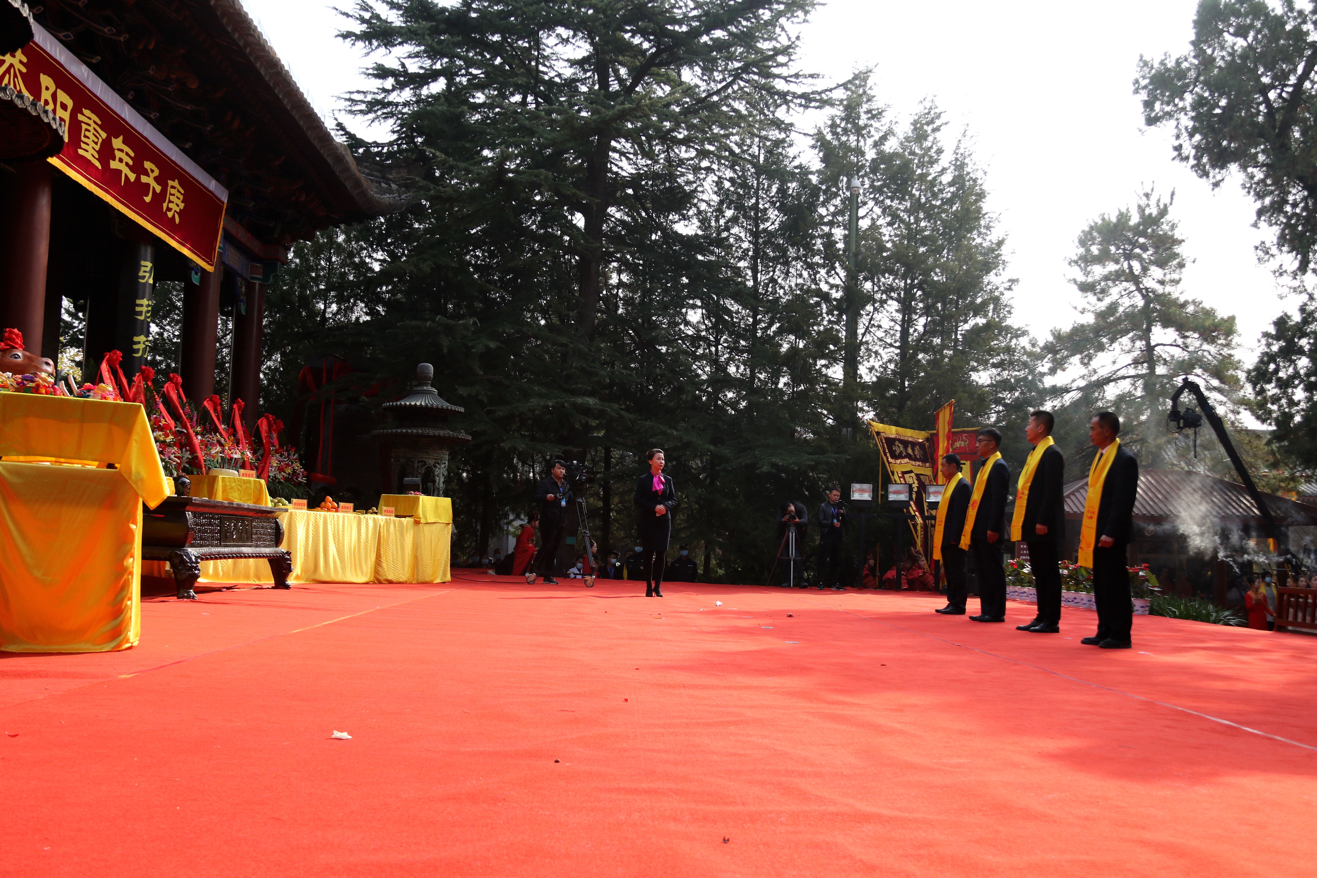 1603609198128092444.jpg 庚子年重阳恭祭轩辕黄帝典礼在黄陵县举行