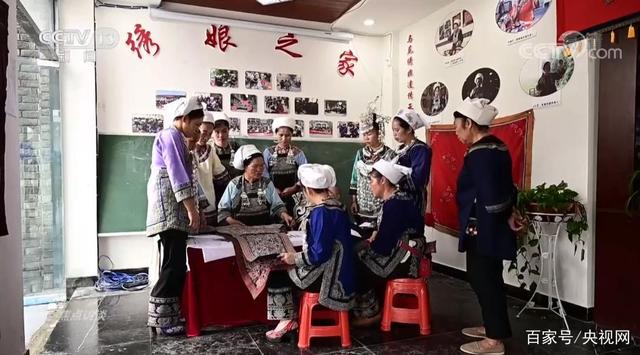 焦点访谈:我们村的新能人 勾蓝图 织锦绣