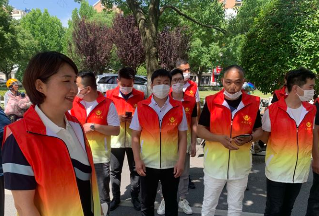 文明颍上,助力高考一阜阳市文明之光志愿者协会举行2022年爱心活动