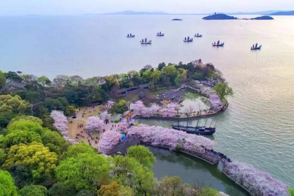 美丽湖湾 云尚拈花|2022“亲情中华•为你讲故事”江苏网上常规营第三期无锡段滨湖主场即将启幕!