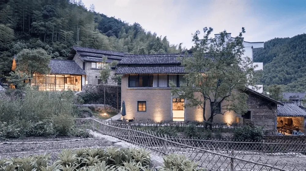 十部门:鼓励农村集体经济组织整村连片发展乡村民宿