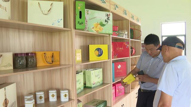 安徽东至：“村企共建”绘“钱”景
