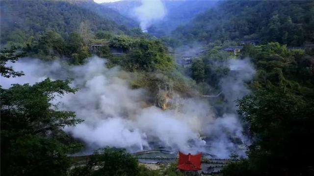 来腾冲必打卡的奇山异水