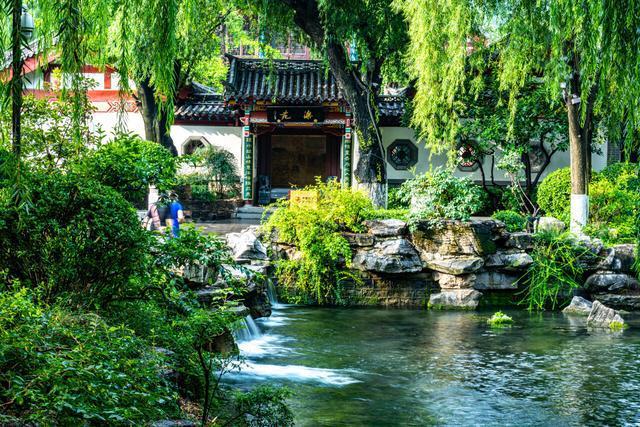 趵突腾空、明湖泛舟,有一种美,叫济南的秋天!