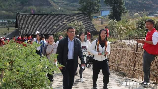 这个秋天，以“纸”为媒，青曼研究院带你探寻非遗文化记忆