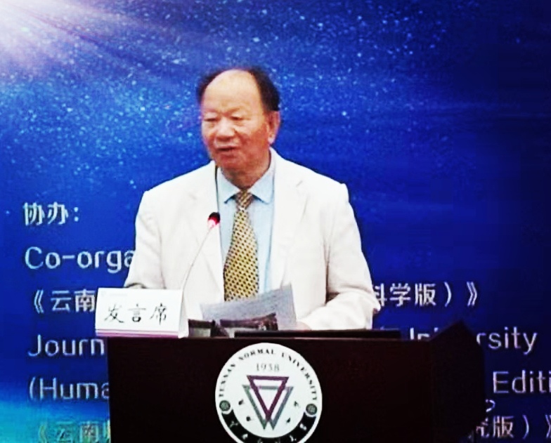 mmexport1670898387751_edit_6900714356237 语言学家骆小所老师的中文国际教育