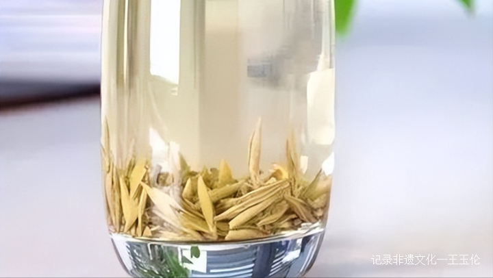冬天如何喝茶?喝红茶预防流感,喝黑茶养胃