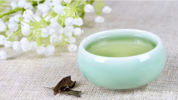 冬天如何喝茶?喝红茶预防流感,喝黑茶养胃