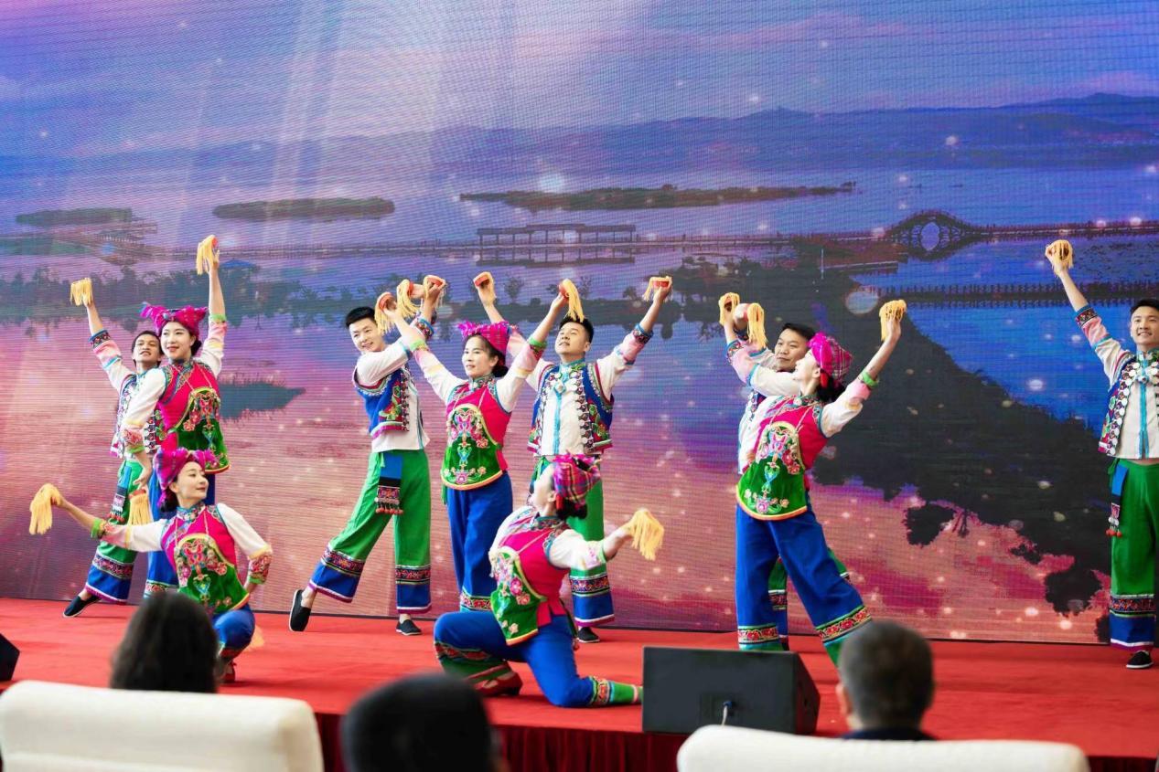 五一假期,相约石屏!“2023异呼百应·奔跑迈向新征程”石屏异龙湖环湖马拉松启幕