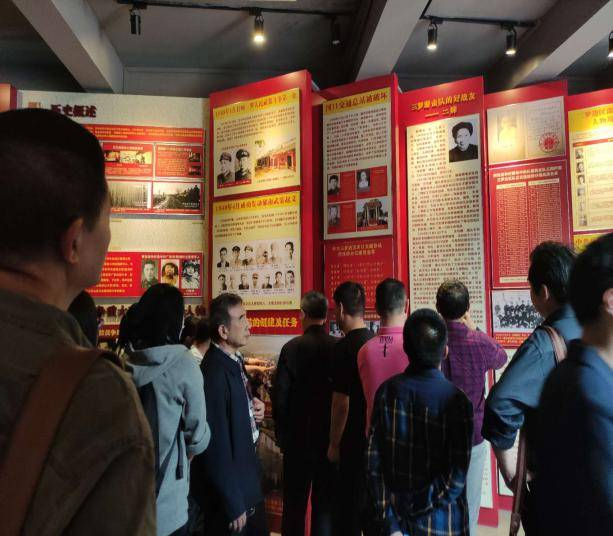 学习贯彻党的二十大精神 推动社科类社会组织高质量发展