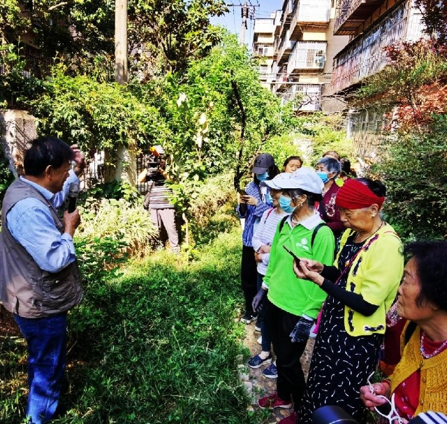 昆明永兴路社区开展“品劳动之果,享丰收之悦”绿色科普活动
