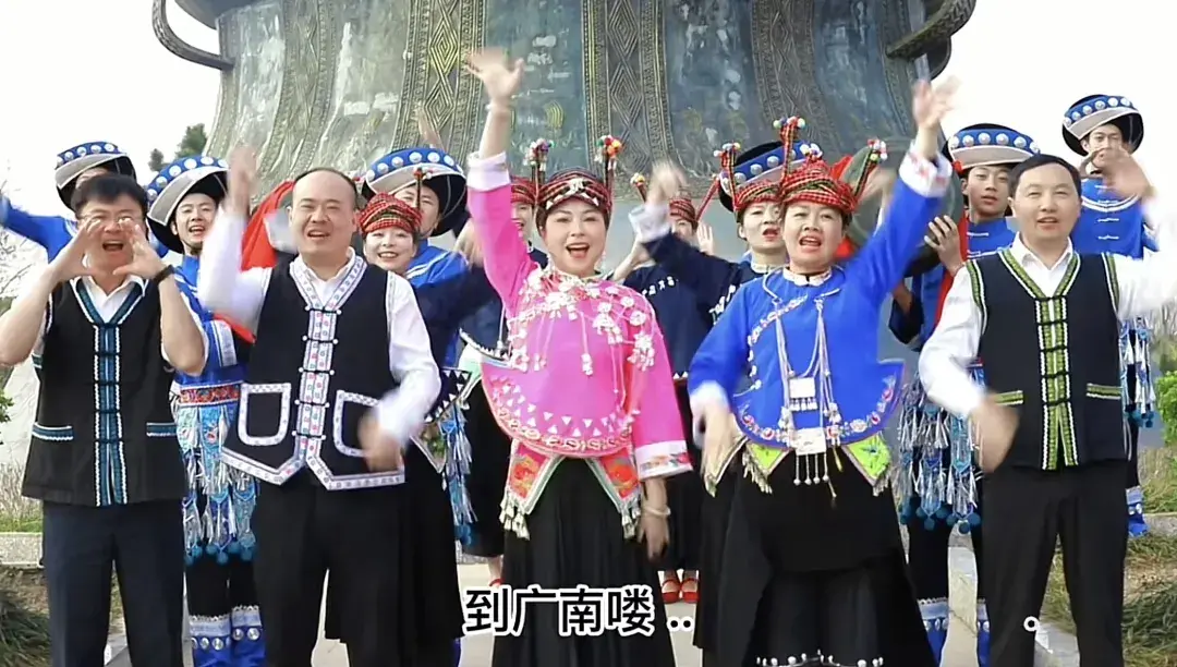 广南:文旅“出圈”,旅游火爆“一路长虹”