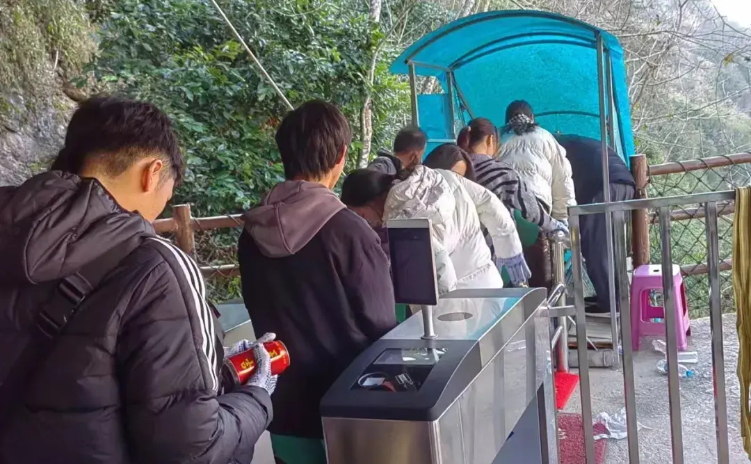 广南:文旅“出圈”,旅游火爆“一路长虹”