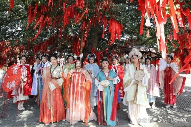 江西这个景区穿汉服免门票入园啦!还有超实用的汉服拍照技巧附送给你!
