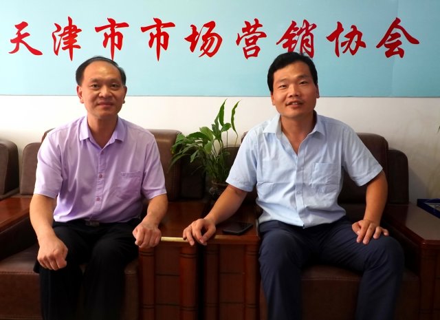 周新刚会见缘顺源公司负责人陈保苏,赞扬特通膳食创新美食
