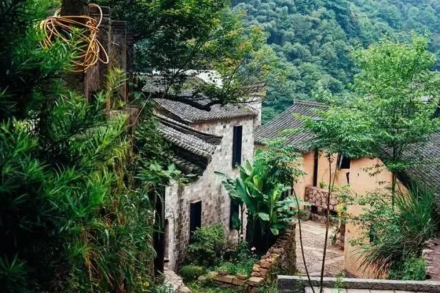 外婆的小山村