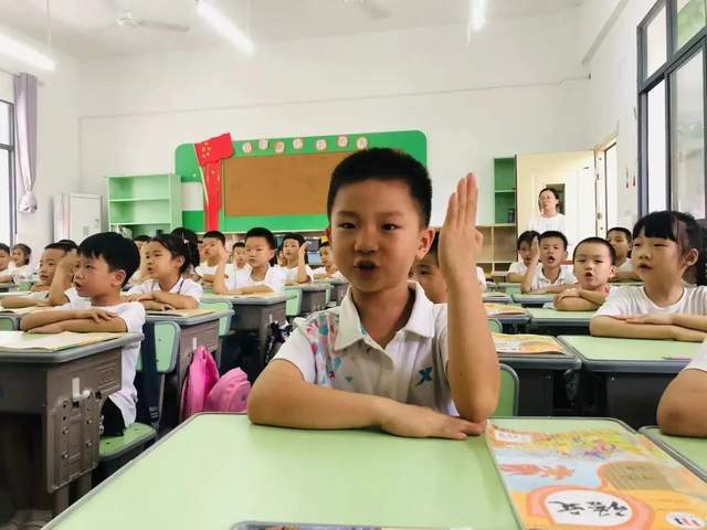 行有规 学有范——武穴市第二实验小学下关校区抓实一年级新生入学习惯养成!