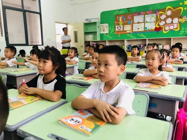行有规 学有范——武穴市第二实验小学下关校区抓实一年级新生入学习惯养成!