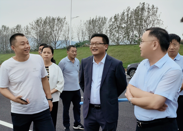 【要闻】武穴市长查俊一行到黄冈天有高中新校区调研项目建设情况