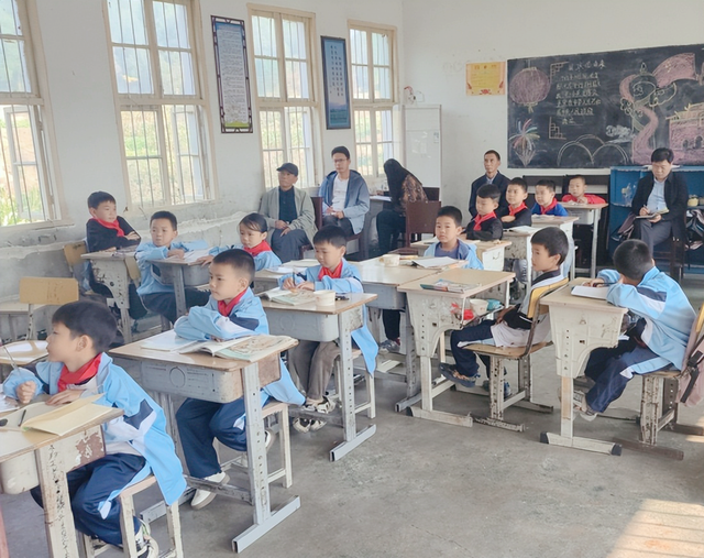 联合教研 深度融合——武穴市第二实验小学教联体教研活动侧记