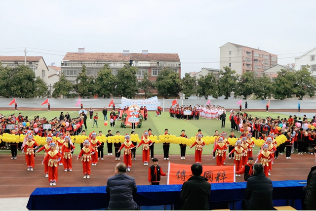 扬体育精神 展卓越风采——武穴市第六实验小学梅川校区冬运会“嗨”翻校园！