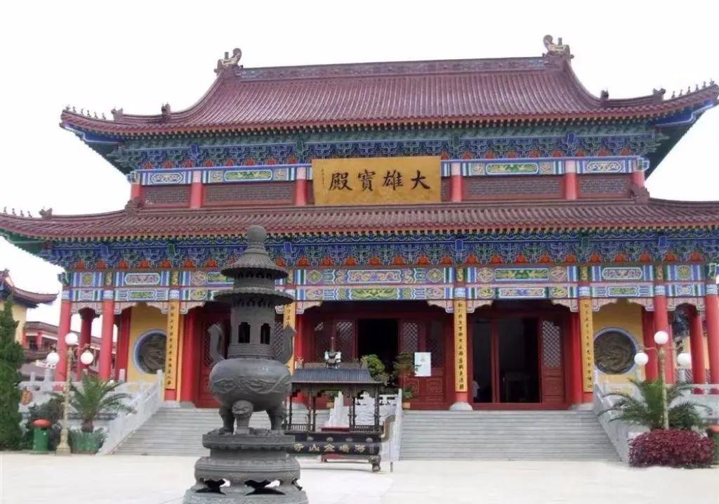 灵峰岩下古寺幽,沧海桑田眼底收——游浙江宁波大乘禅寺