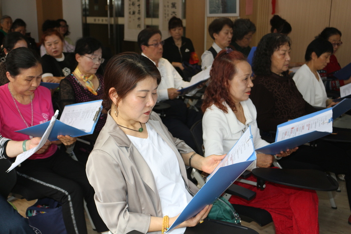 “诵读经典,传承文明”:关民诗歌朗诵会在合肥圆满举行