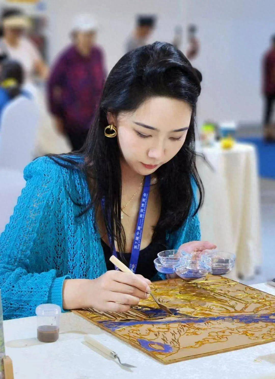 杨梓艺:兰坪普米姑娘热爱非遗传承,用指尖“掐”出家乡美
