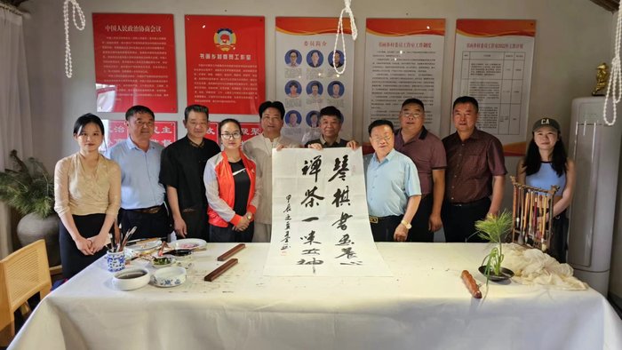 文化艺术的社区之旅:中国书画院安徽分院送文化到肥东国光社区