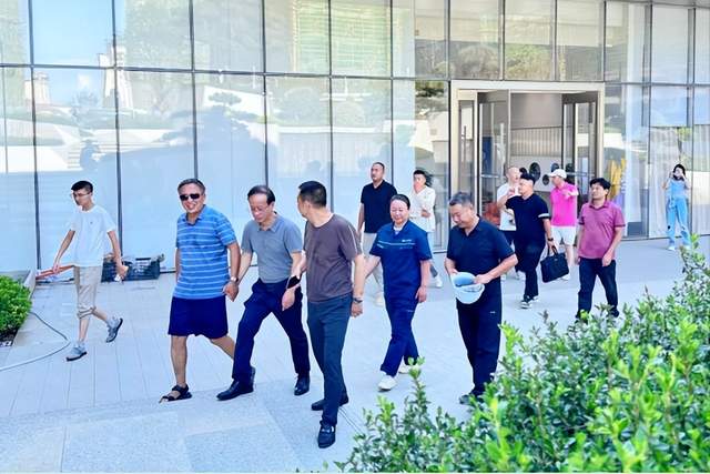 【特别报道】永恒的瞬间——为胡华文莅临武穴御江·悦江南考察摄影纪实