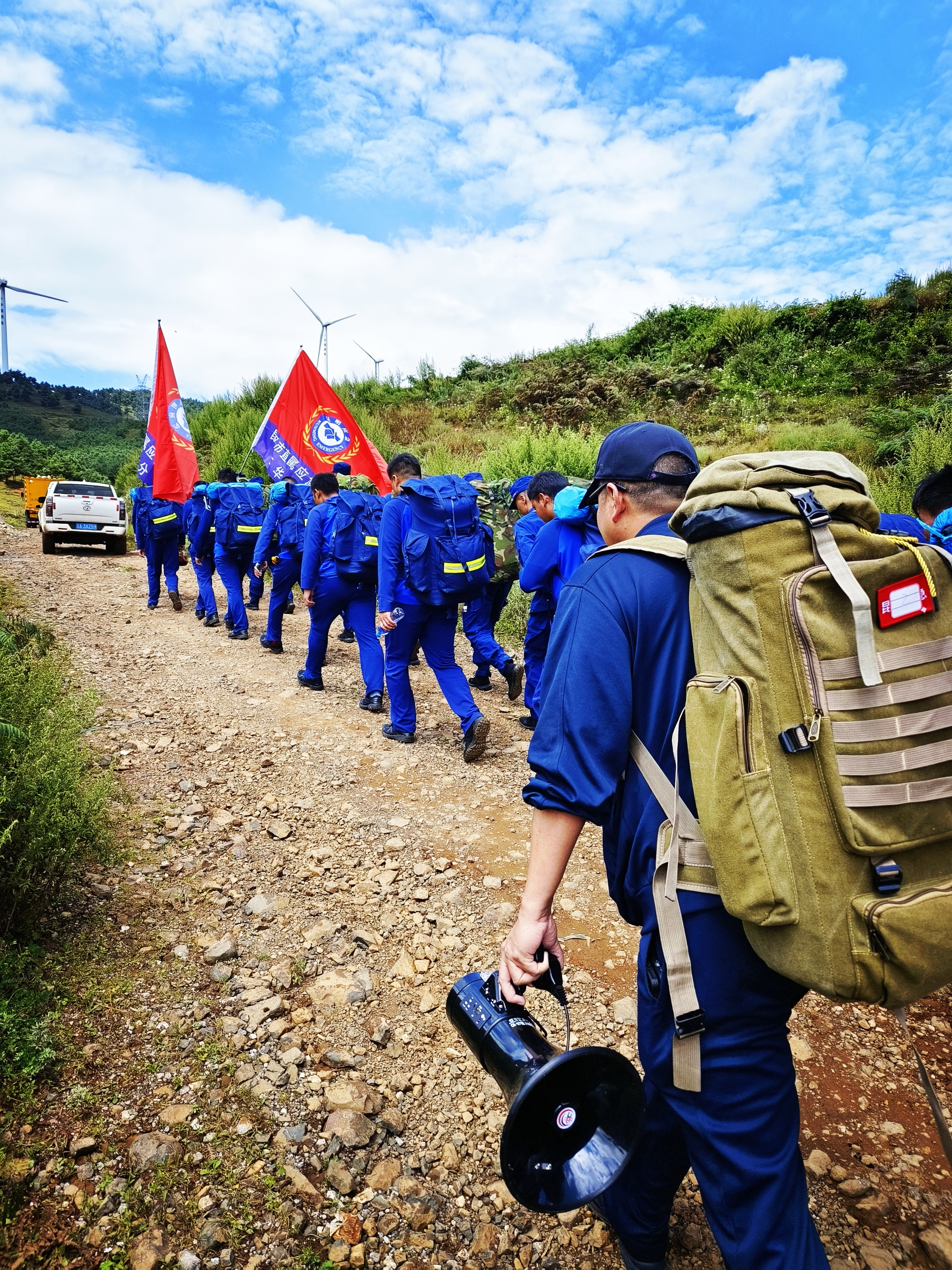 昆明救灾拉练圆满落幕:300精兵强将实战淬炼,守护生命财产安全