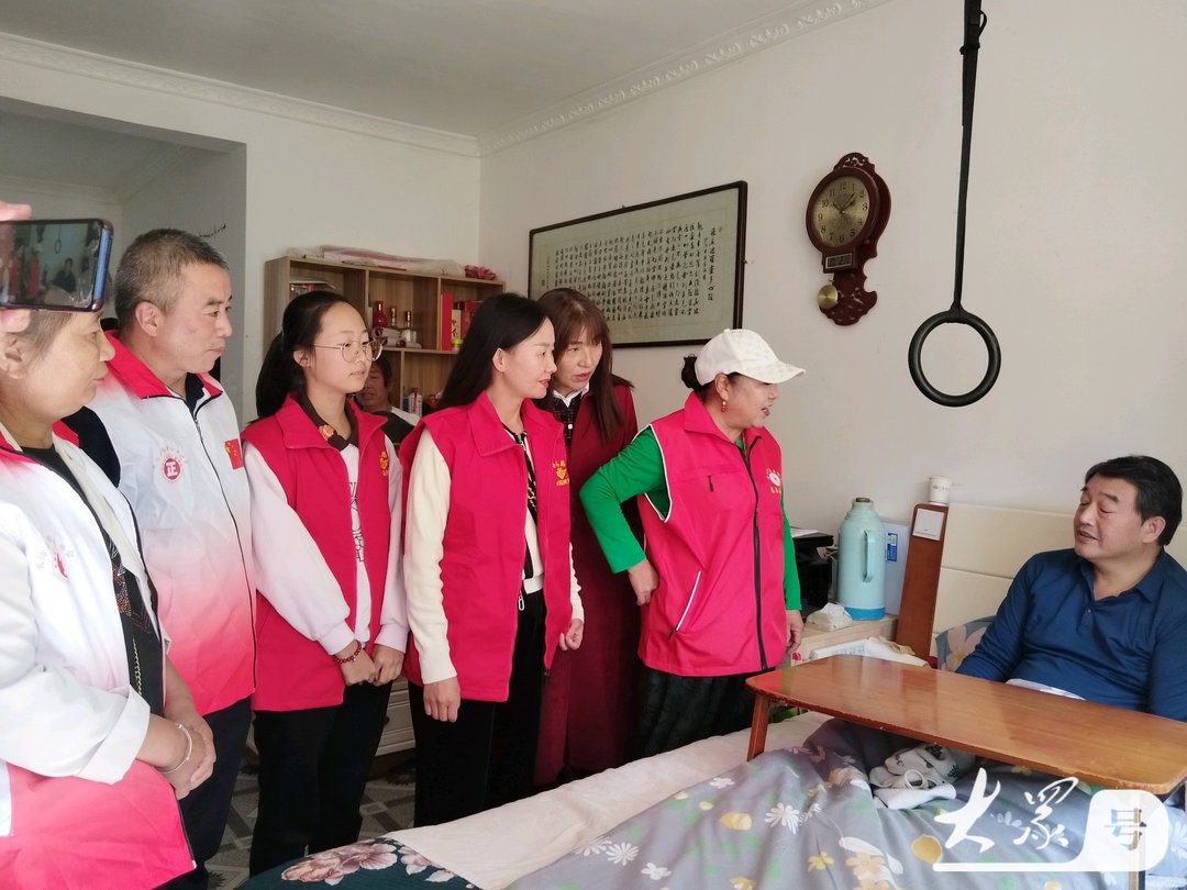 情暖残疾心,慰问送关怀:国庆关爱残疾人走访慰问商洛公益在行动