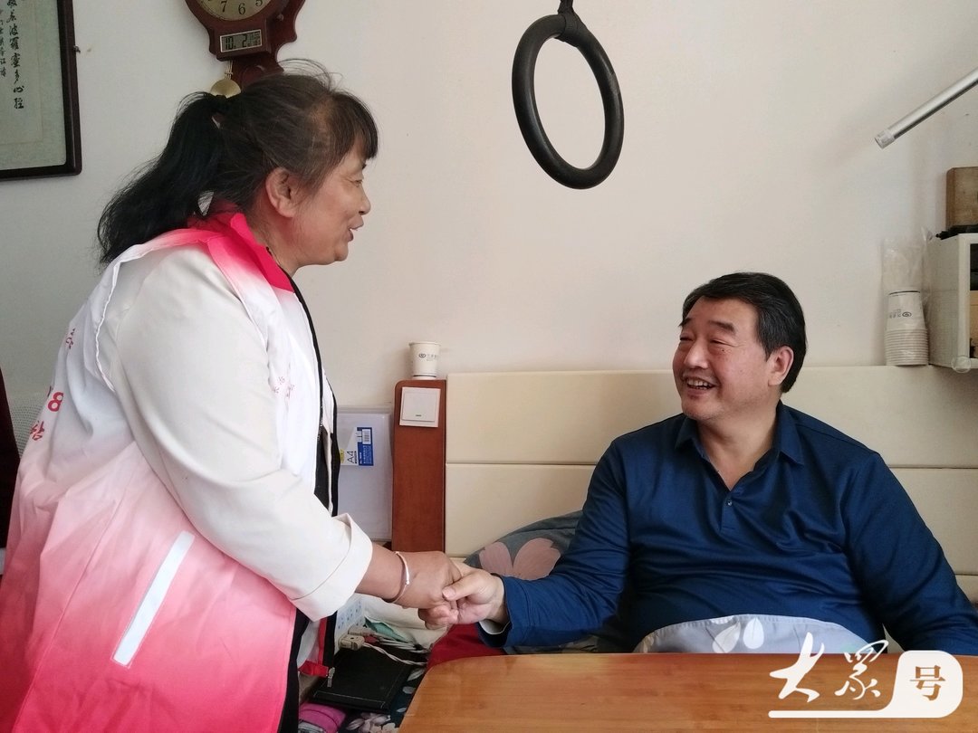情暖残疾心,慰问送关怀:国庆关爱残疾人走访慰问商洛公益在行动