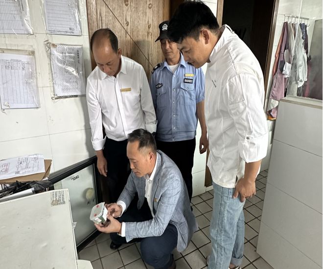 构筑服务桥梁,暖心服务展风采