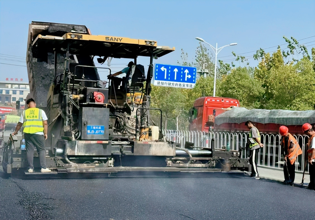 【今日黄冈】武穴市公路事业发展中心:同心同德跑赢“上半年”,脚踏实地勇夺“全年胜”