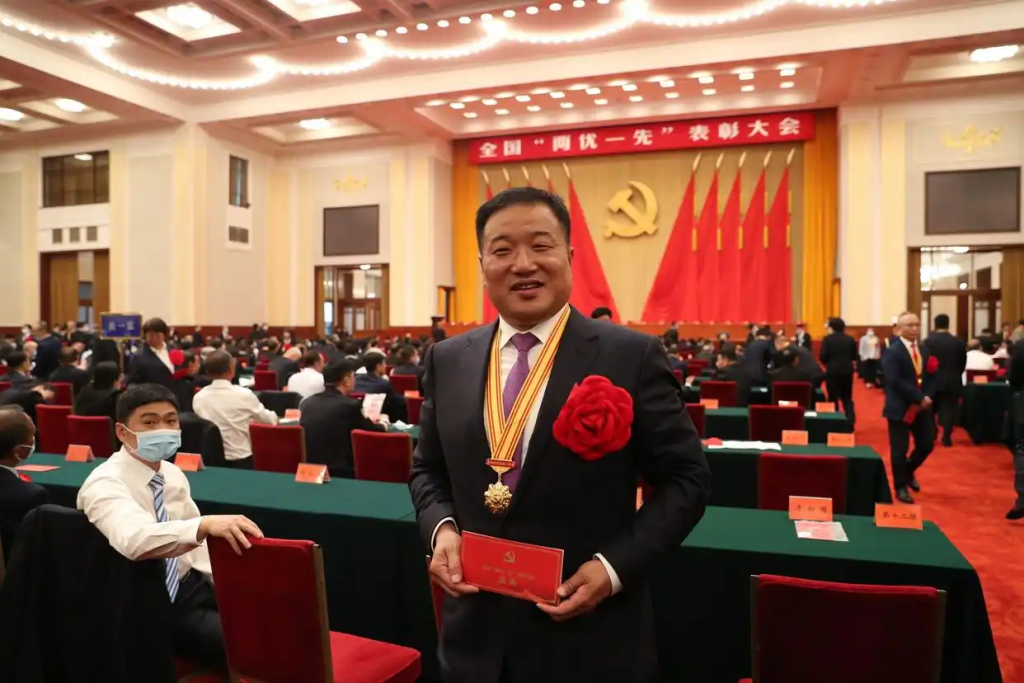 办让党放心的企业——记共产党员、民营企业家韩宏升