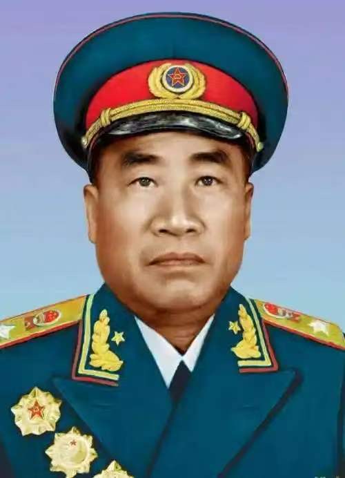 度量大如海,意志坚如钢——朱德在长征中的历史贡献