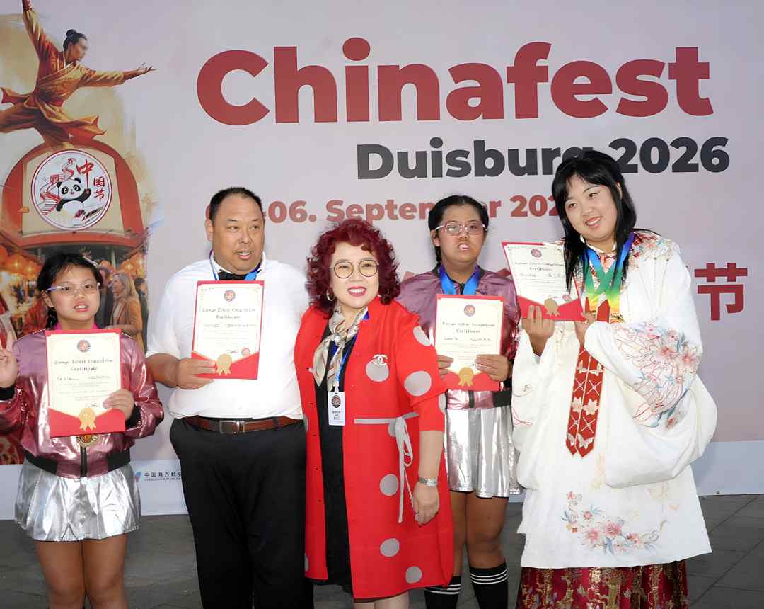 欧洲中国艺术院成功举办华人欧洲大赛颁奖盛典